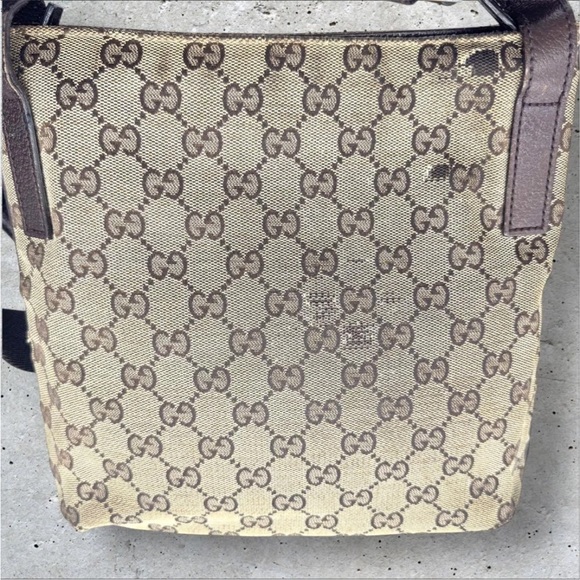 Gucci Beige and Brown Monogram Shoulder Bag - Picture 3 of 9